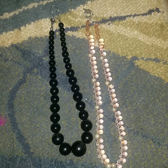 Necklace bundle - Picture 3 of 8